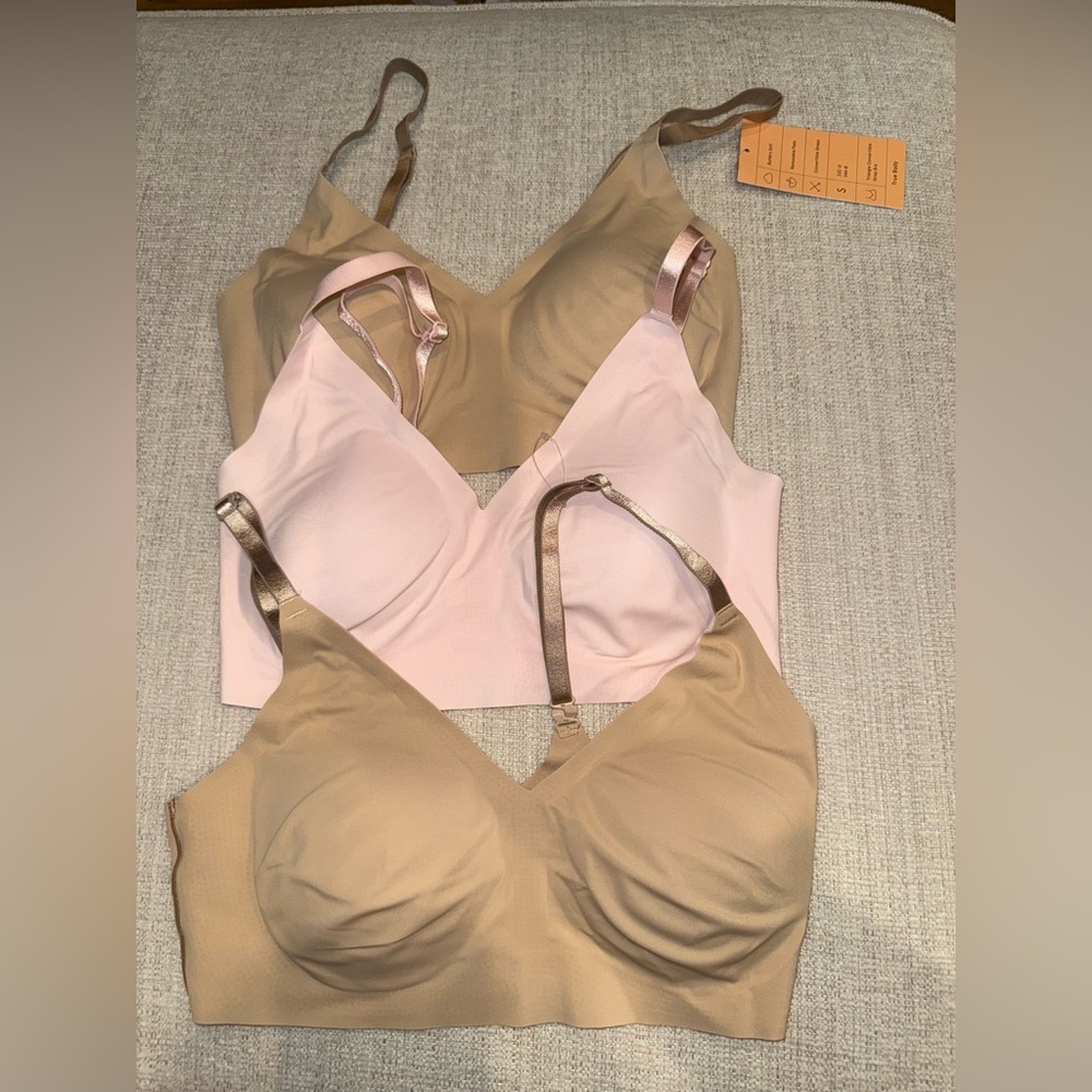 True & Co The True Body Triangle Convertible Strap Bralette